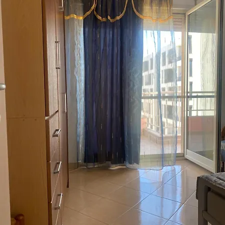 公寓 Orikum Apartment *